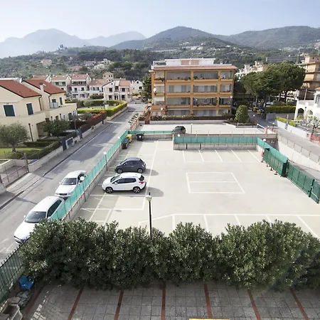 Colibri Family & Bike Loano