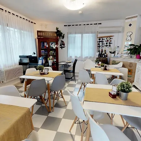 Aparthotel Colibri Family & Bike Loano