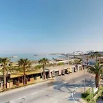 Colibri Family & Bike Aparthotel