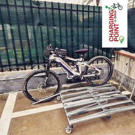 Апарт-отель Colibri Family & Bike Лоано
